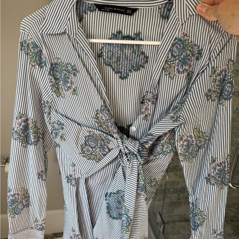 Zara Blue and White Striped Floral Button Down Shirt